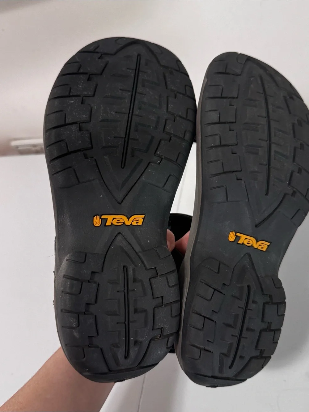 Teva Holliway Men's Size 8 Hiking Anatomic Footbed Sandals